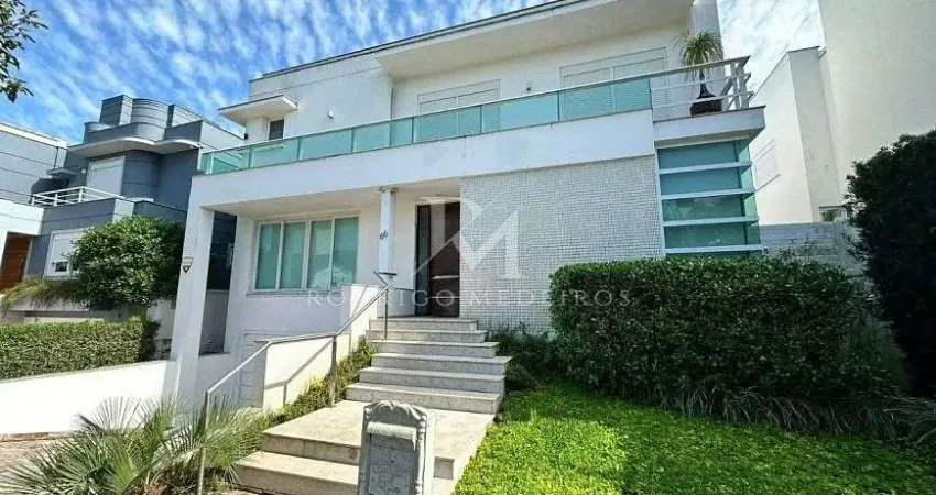 Casa mobiliada com 4 dormitórios em Jurerê Internacional, Florianópolis