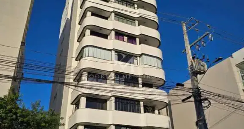 Apartamento exclusivo com 4 quartos no Centro de Florianópolis