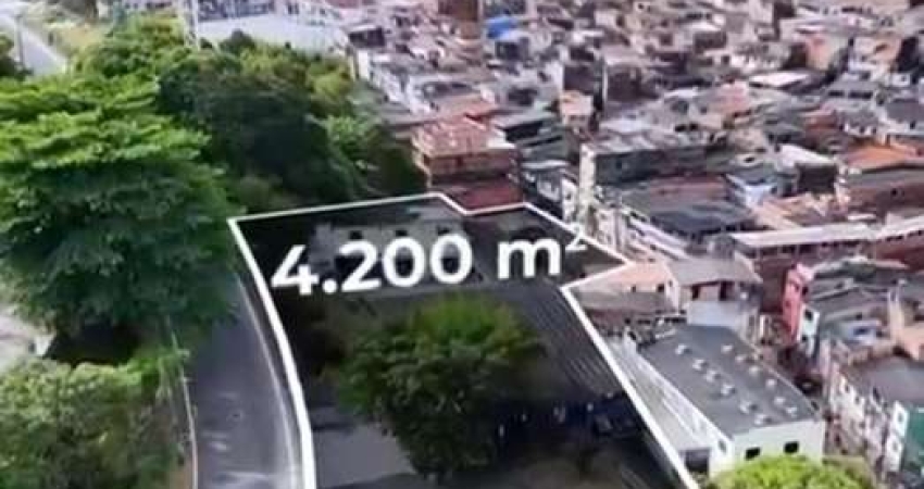 Terreno Comercial para Locação em Salvador, Pernambués