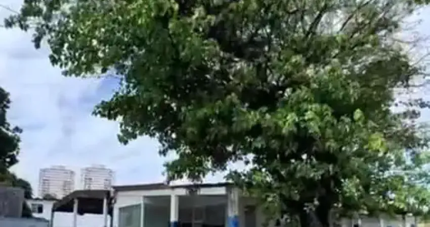 Terreno Comercial para Venda em Salvador, Pernambués
