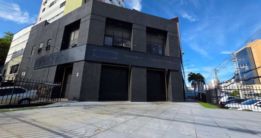 Prédio para Locação em Salvador, Parque Bela Vista, 1 dormitório, 2 banheiros, 10 vagas