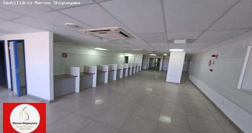 Prédio para Locação em Salvador, Liberdade, 21 banheiros, 16 vagas
