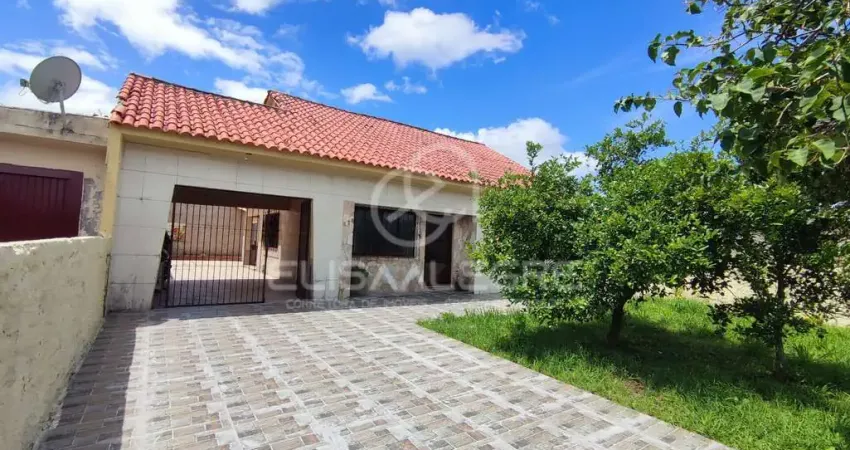 Casa térrea com espaço gourmet em Gravataí