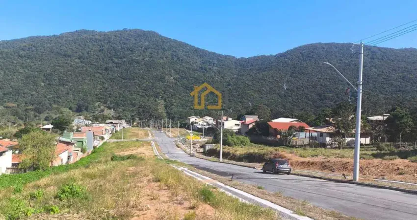 Terreno à venda na Rua Manoel Petronilho da Silveira, 123, Muquém, Florianópolis