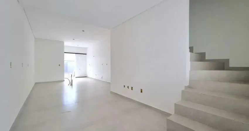 SOBRADO GEMINADO PARA VENDA NO IRIRIU COM 1 SUÍTE + 2 QUARTOS POR 519.000,00