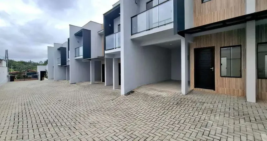 Sobrado Geminado Novo com 2 Quartos, Sendo 1 Suíte, à Venda no Bairro Santa Catarina por R$ 344.000,00
