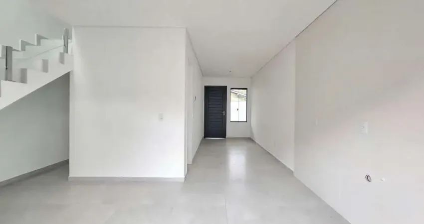 Sobrado Geminado Novo com 3 Quartos à Venda no Bairro Santa Catarina por R$ 344.000,00