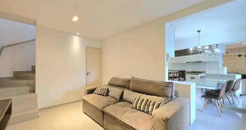 Sobrado Geminado à venda, 2 quartos, 1 vaga, Iririú - Joinville/SC