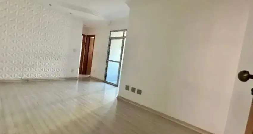 Apartamento - 2 Qts. - Elevador - cozinha montada - APENAS R$ 360K