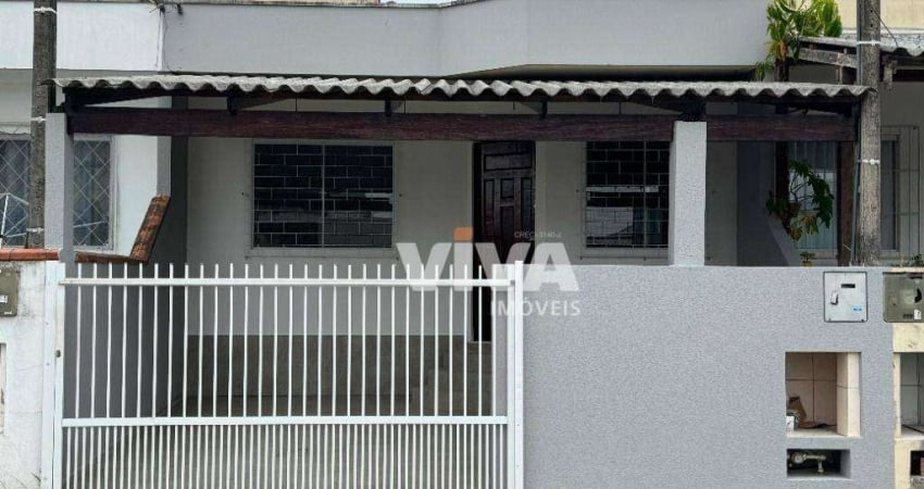 Casa com 2 dormitórios à venda, 90 m² - Espinheiros - Itajaí/SC