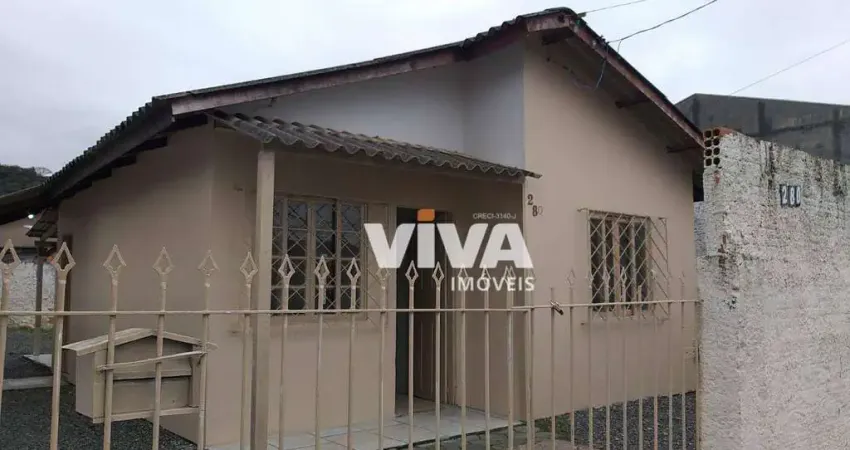 Casa com 2 dormitórios à venda, 43 m² por R$ 400.000,00 - Espinheiros - Itajaí/SC
