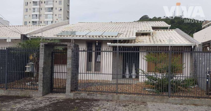 Casa com 3 dormitórios à venda, 300 m² por R$ 1.900.000,00 - Centro - Itajaí/SC