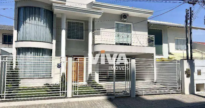 Casa com 3 dormitórios à venda, 196 m² por R$ 1.750.000,00 - São Judas - Itajaí/SC