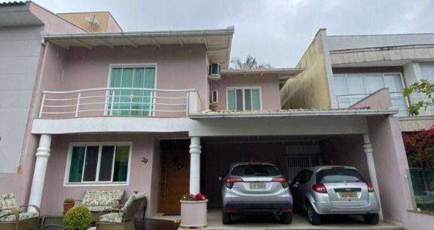 Casa com 4 dormitórios à venda, 203 m² por R$ 1.800.000,00 - Dom Bosco - Itajaí/SC