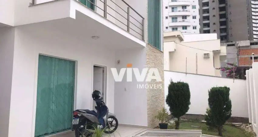Casa com 3 dormitórios à venda por R$ 4.000.000,00 - Fazenda - Itajaí/SC