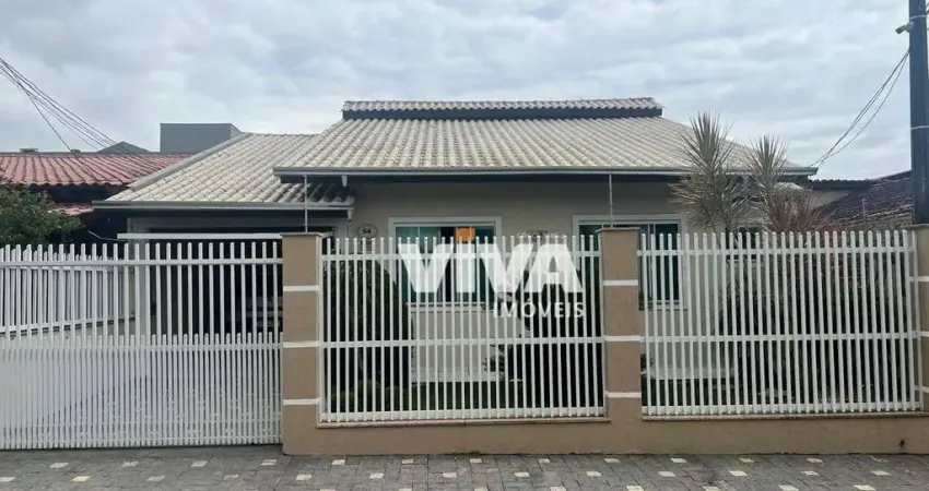 Casa com 2 dormitórios à venda, 112 m² por R$ 900.000,00 - Cordeiros - Itajaí/SC