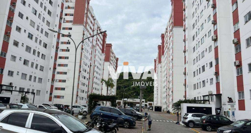 Apartamento com 3 dormitórios à venda por R$ 585.000,00 - Ressacada - Itajaí/SC