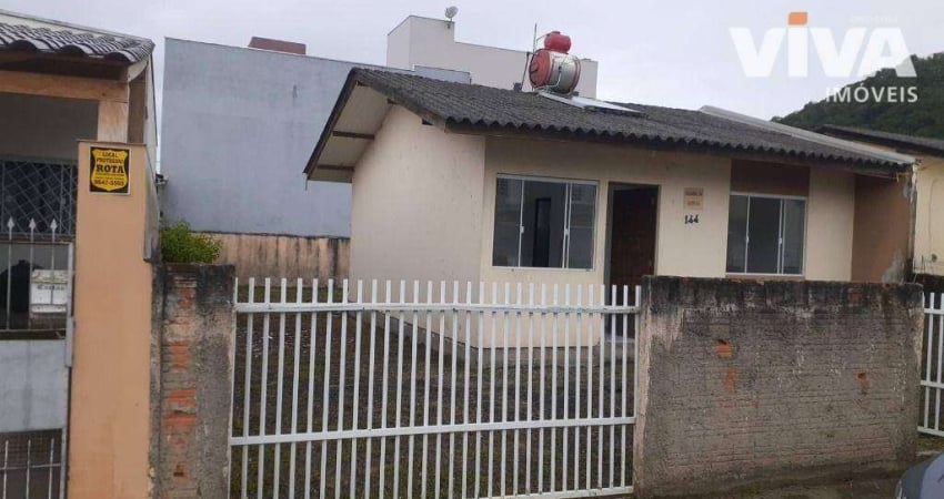 Casa com 2 dormitórios, 58 m² - venda por R$ 393.900,00 ou aluguel por R$ 1.972,00/mês - Santa Regina - Itajaí/SC