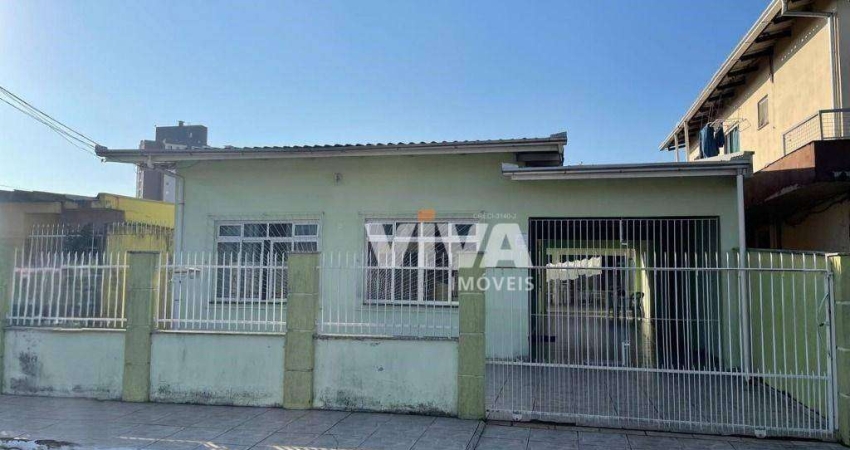 Casa com 4 dormitórios à venda por R$ 650.000 - Cordeiros - Itajaí/SC