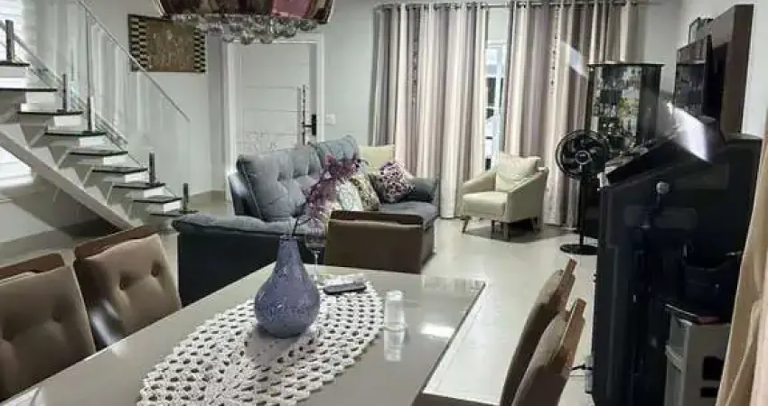 Casa em Condomínio para Venda em Cotia, Pitas, 3 dormitórios, 3 suítes, 4 banheiros, 2 vagas