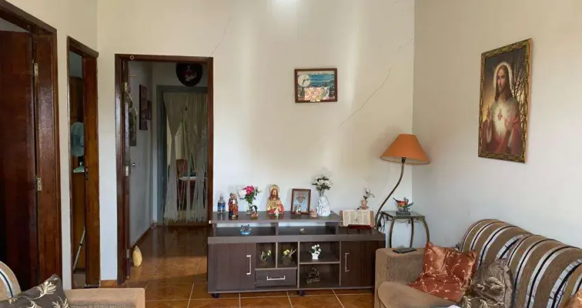 Casa com 3 quartos à venda na Rua Eugênio Domingues, Jardim Cristo Rei, Marília