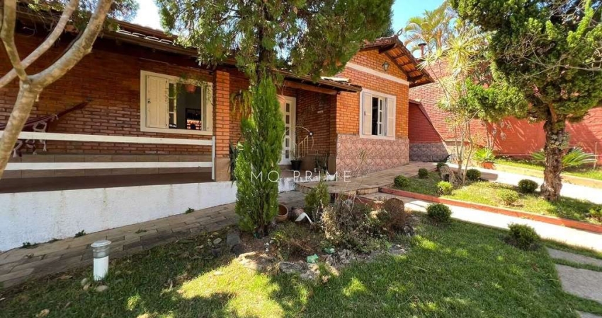 Condominio CLUBE DOS 200 - Casa Estilo Colonial no Condomínio Clube dos 200 – Esmeraldas/MG