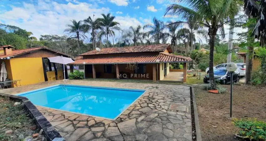 Solar das Palmeiras - Casa em Condomínio no Solar das Palmeiras