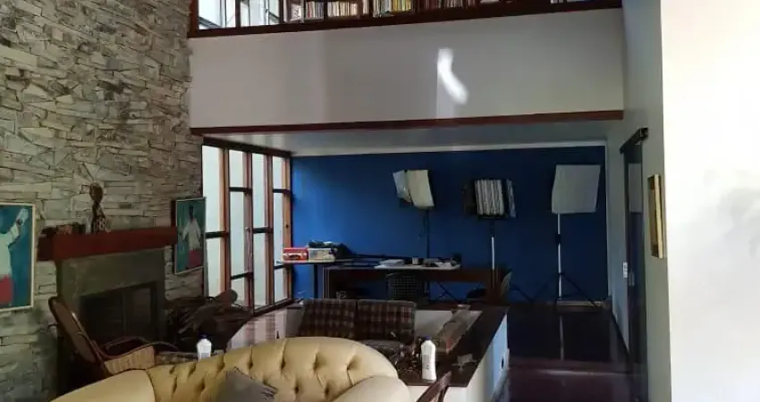 Linda Chacara na Granja Viana