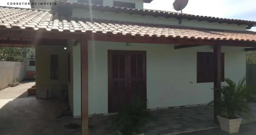 Casa para Venda em Araruama, Outeiro, 3 dormitórios, 1 suíte, 4 banheiros, 1 vaga