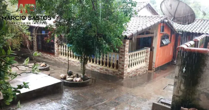 Casa para Venda em Saquarema, Asfalto Velho (Bacaxá), 3 dormitórios, 1 suíte