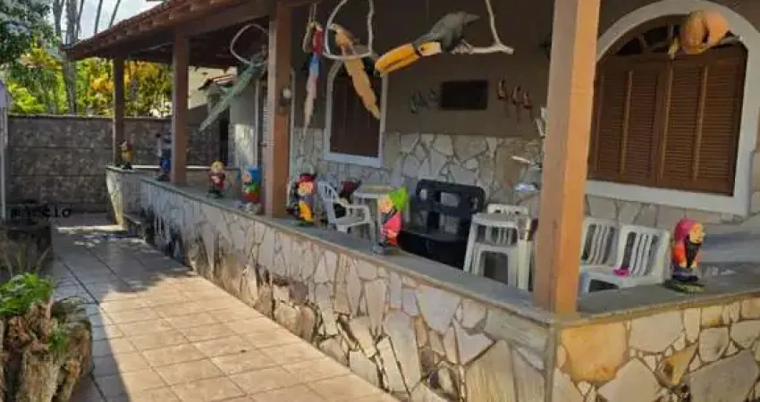 Duplex para Venda em Araruama, Hospício, 7 dormitórios, 3 suítes, 5 banheiros