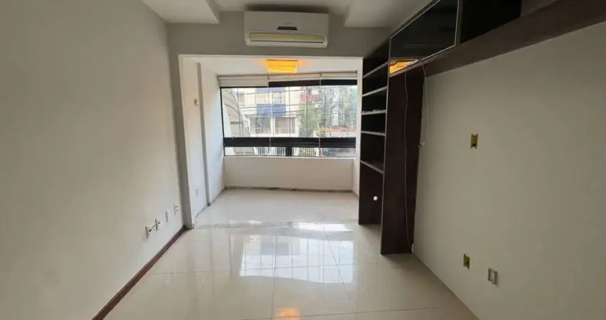 Apartamento 3 Quartos para Venda em Salvador, Costa Azul, 3 dormitórios, 1 suíte, 3 banheiros, 1 vaga
