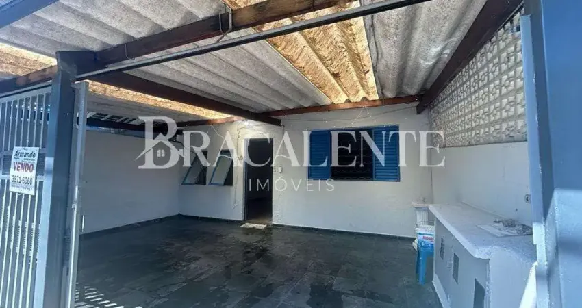 Casa com 2 quartos à venda na Vila Santana, Valinhos 