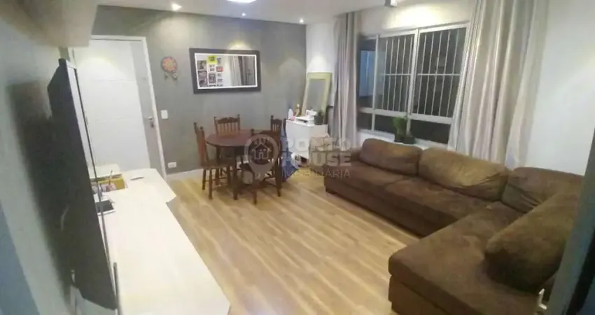 Apartamento à venda no bairro Ipiranga, 2 dormitórios, 01 vaga