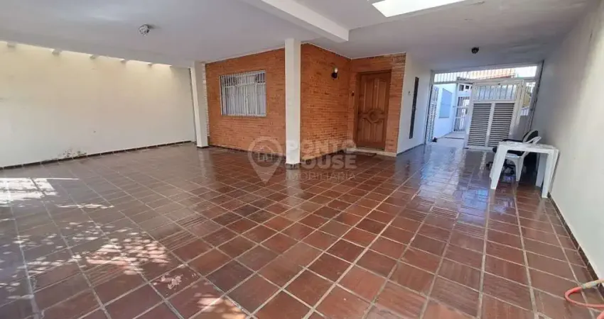 Casa à Venda Planalto Paulista 3 Dormitórios, 6 Vagas, Amplo Quintal, 10 x 43