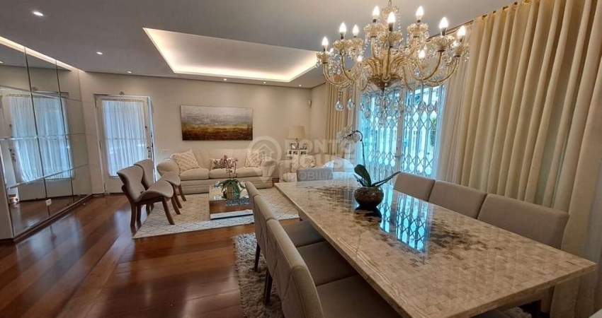 Casa à Venda Planalto Paulista 3 Dormitórios, 5 Vagas, Moderna, Isolada, 10 x 25