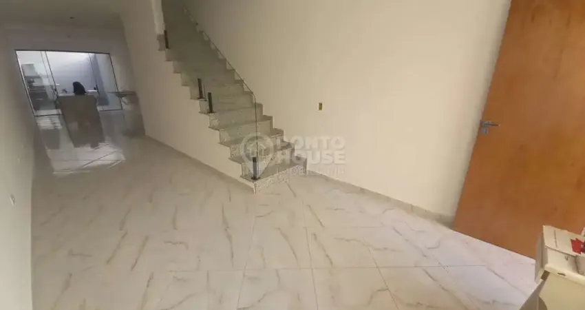 Sobrado novo à venda e locação no Bosque da Saúde 3 dormitórios, suíte, 2 vagas, churrasqueira