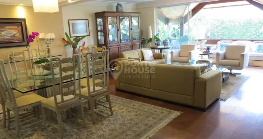Casa à Venda no bairro Planalto Paulista 3 Suítes e 4 Vagas, Próxima Ibirapuera