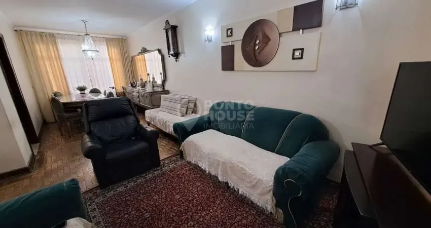 Casa à Venda no bairro Planalto Paulista 3 Dormitórios, 2 Vagas, Para Reforma
