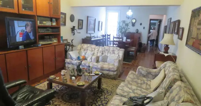 Sobrado à venda com 04 dormitórios, 01 suíte, 01 vaga em vila clementino