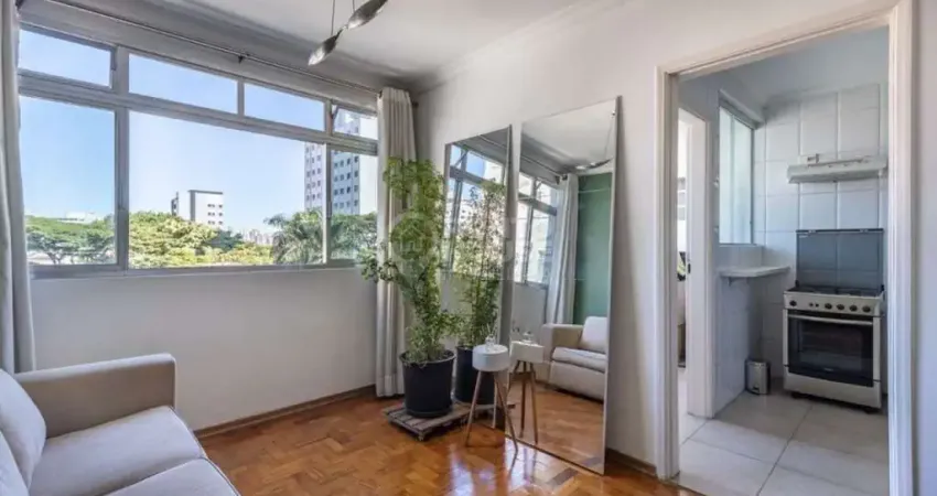 Apartamento à Venda no bairro de Moema, 2 Dormitórios, 1 Vaga, 83 m² Úteis, Vago