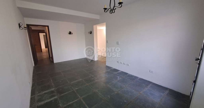Casa à Venda no bairro Planalto Paulista 3 Suítes, 2 Vagas, Local Tranquilo
