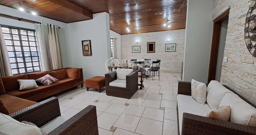 Casa à Venda no bairro Planalto Paulista, 4 Dormitórios, 4 Vagas e Área Gourmet
