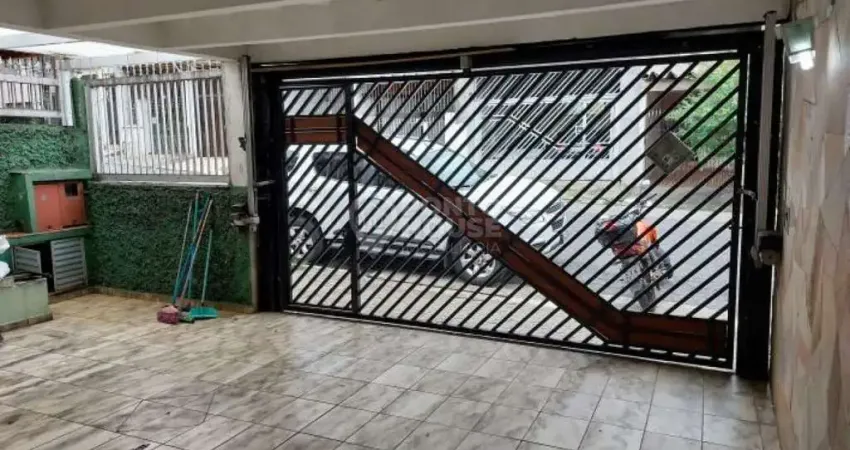 Sobrado à venda Jardim Saúde de 3 andares, 5 dormitórios, 4 banheiros e 2 vagas