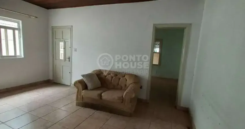 Casa à venda no bairro Vila Gumercindo de 180m²,  3 dormitórios e 2 banheiros, 8 x 40m