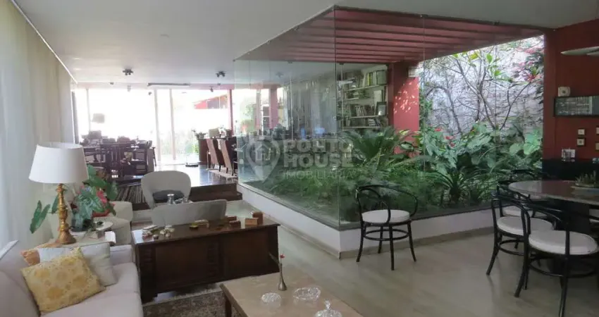 Casa à Venda Planalto Paulista 5 Suítes, 4 Vagas e Lazer, Projeto Diferenciado.