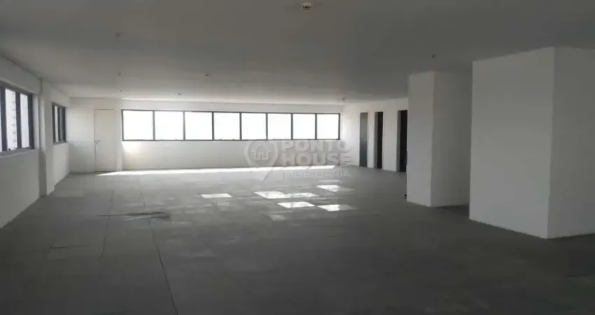 Conjunto comercial para locação com 192m², 07 vagas na Saúde