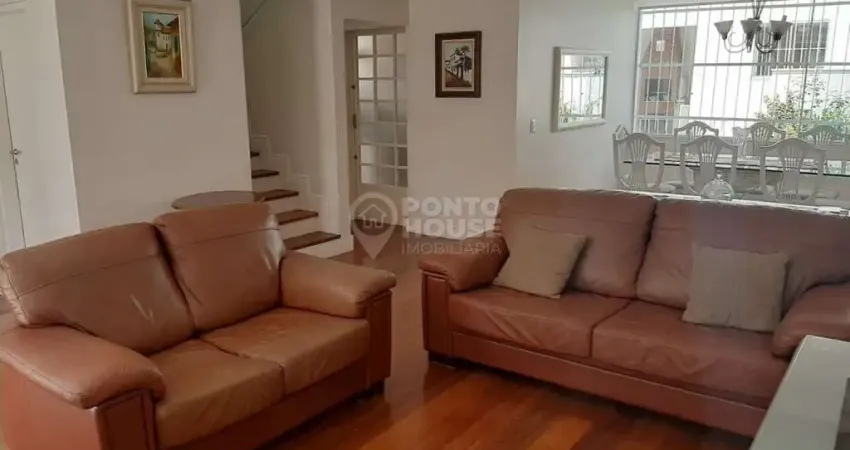 Casa assobradada à venda na Vila Mariana de 3 dormitórios e 2 vagas