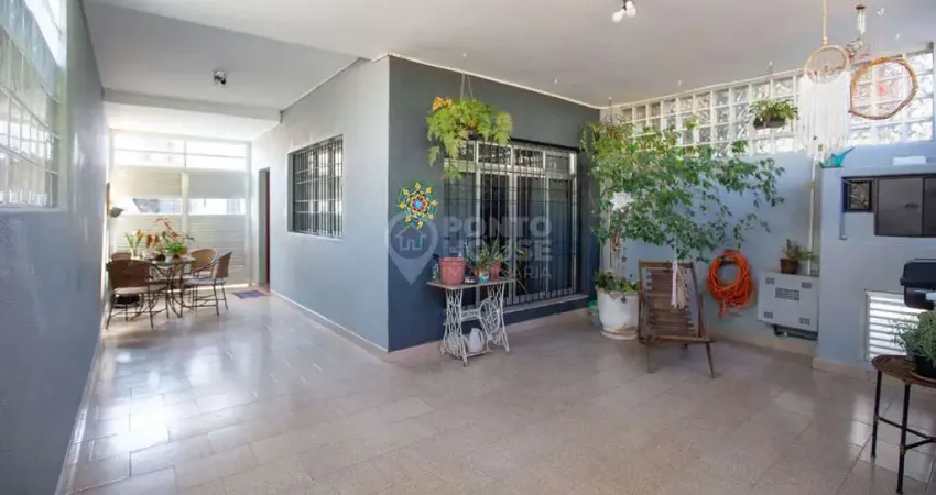 Sobrado à venda de 230 m² com 4 dormitórios, 4 banheiros,3 vagas em Mirandópolis