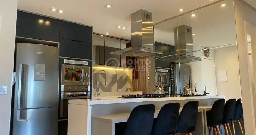 Apartamento mobiliado à venda bairro Saúde 2 dormitórios, 2 banheiros e 1 vaga